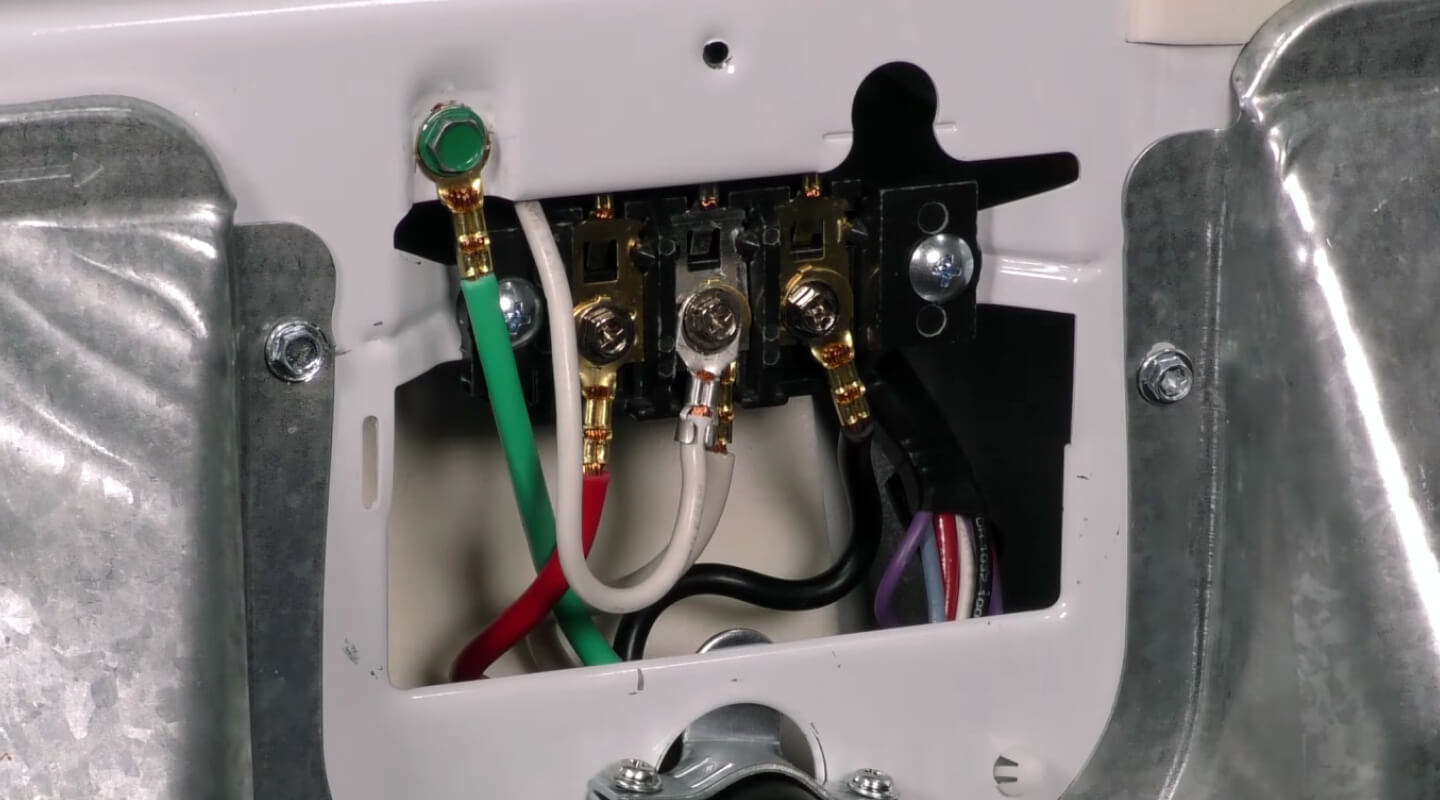 4-wire configuration connected in the back of a dryer